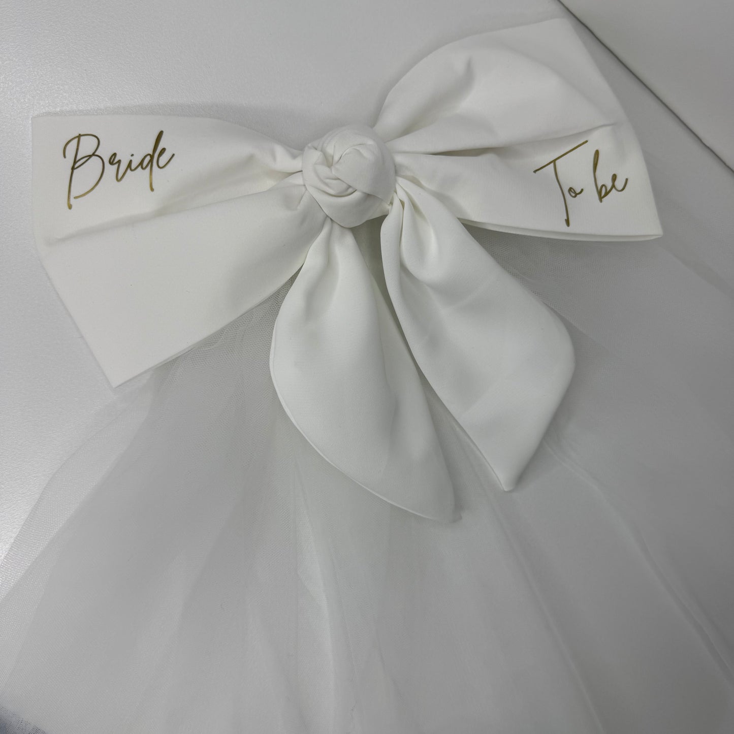 Customized Large White Bow Veil Clip